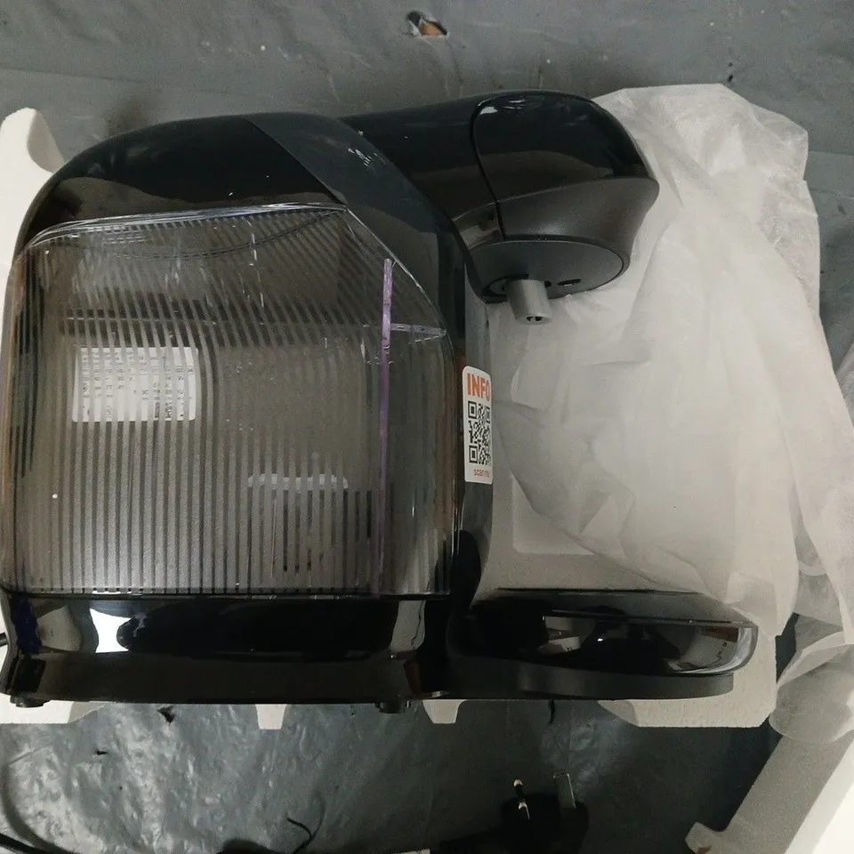 BOXED BOSCH TASSIMO STYLE COFFEE MACHINE