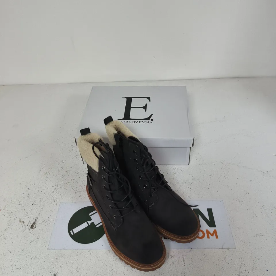 AUBREY BLACK BOOTS – E SHOES BY EMMA, UK SIZE 6
