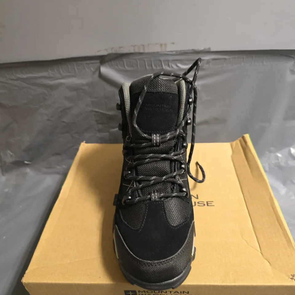 BOXED PAIR OF MOUNTAIN WAREHOUSE TRAIL KIDS WATERPROOF HIKING BOOTS - UK SIZE 5