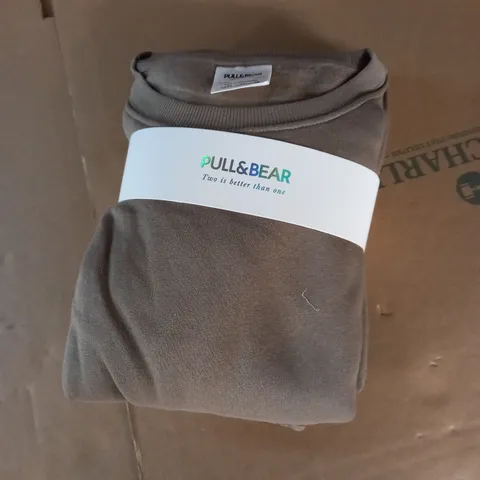 PULL&BEAR CREW NECK SWEATER AND JOGGERS SET TAUPE COLOUR SIZE MEDIUM