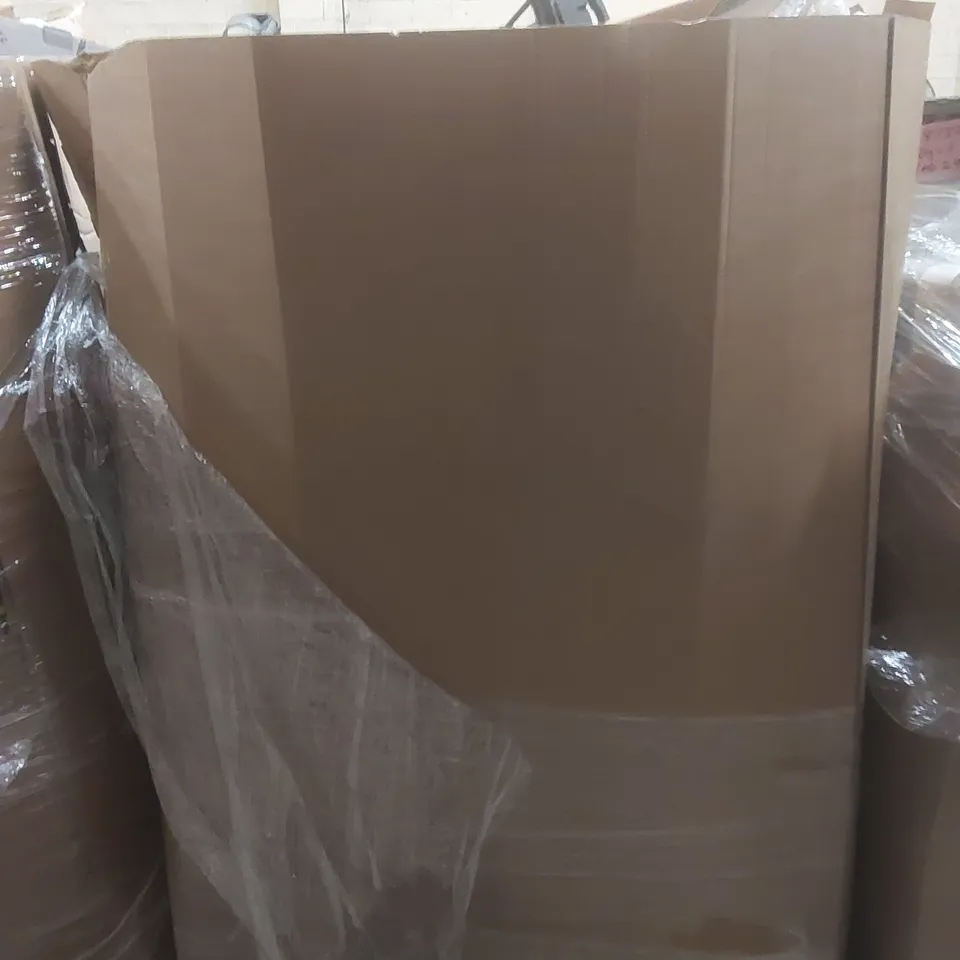 PALLET CONTAINING A VERY LARGE QUANTITY OF ASSORTED CONSUMER PRODUCTS INCLUDING: PORTABLE STOOL, WIPER BLADES, FLAT MOP & BUCKET SET, POTS & PANS ECT