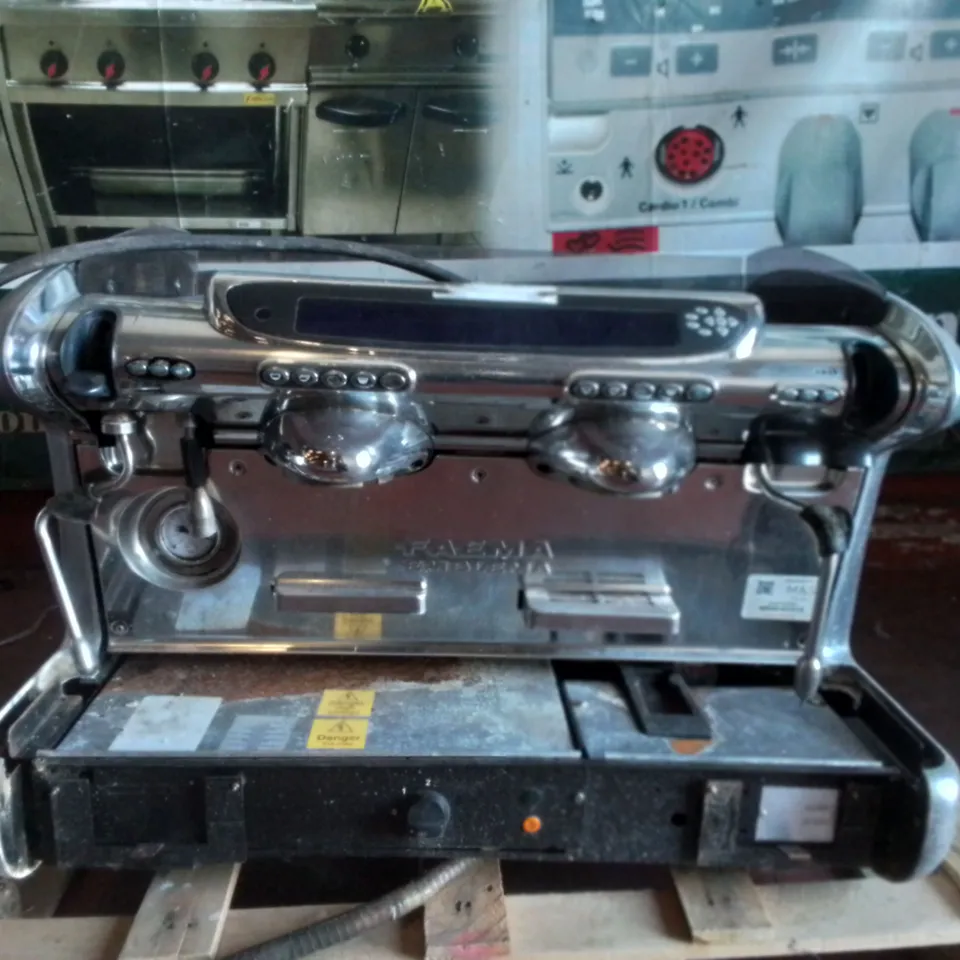 FAEMA EMBLEMA 2 GROUP ESPRESSO MACHINE 