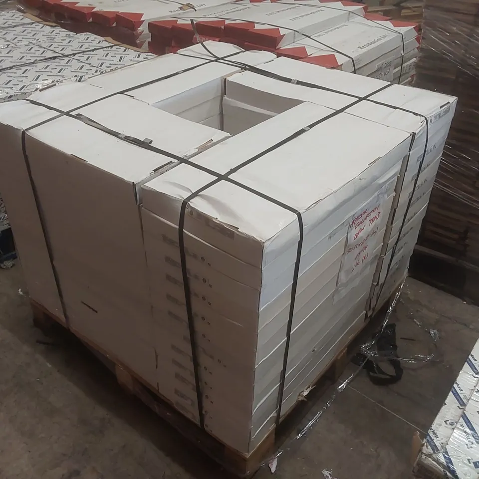 PALLET CONTAINING APPROXIMATELY 46x PACKS OF BRAND NEW MFLOOR COLLECTION FLOORING - 2.57m²