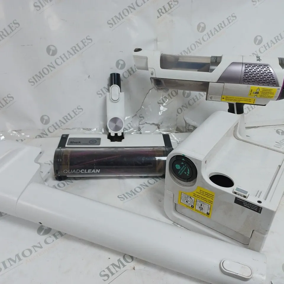 SHARK DETECT PRO 1.3L AUTO EMPTY VACUUM CLEANER IW3510UK