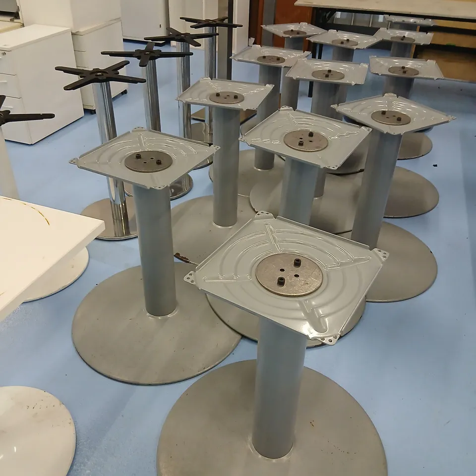GLOSS WHITE SQUARE TABLE AND SET OF METAL PEDESTAL TABLE BASES