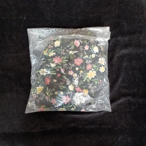 NEW LOOK FLORAL PRINT WOMEN'S GARMENT – BLACK BASE WITH PINK & CREAM FLOWERS.
