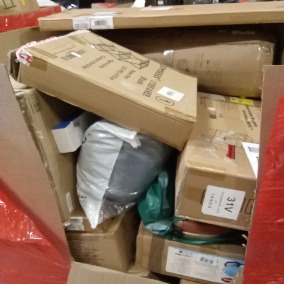 PALLET OF ASSORTED HOUSEHOLD GOODS AND PRODUCTS TO INCLUDE; PORTABLE CLOTHES DRYER, AIRER, KIDS WOODEN KITCHEN PLAYSET ETC