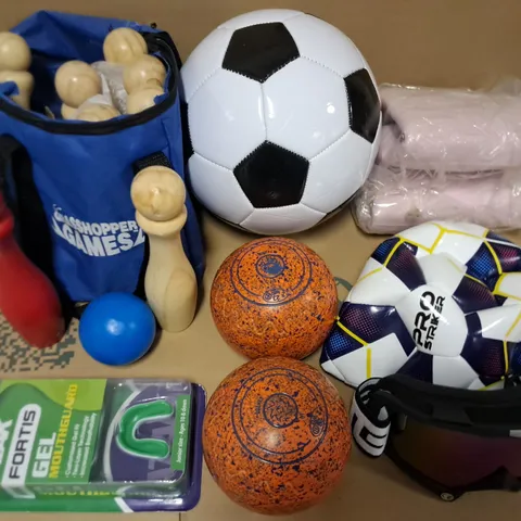LOT OF 7 ASSORTED SPORTING ACTIVITY ITEMS TO INCLUDE, FOOTBALL, MOUTH GUARD AND GYM BALL