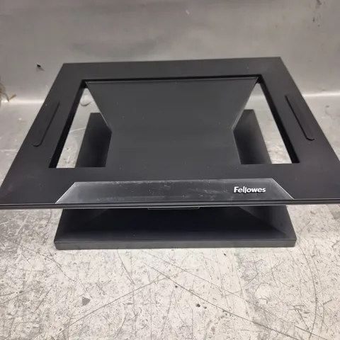 BOXED FELLOWES DESIGNER SUITES LAPTOP RISER 