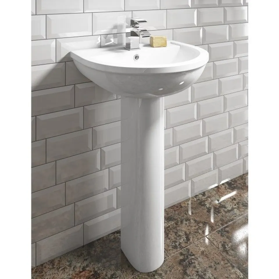 BOXED ADDISON 550MM 1 TAP HOLE BASIN