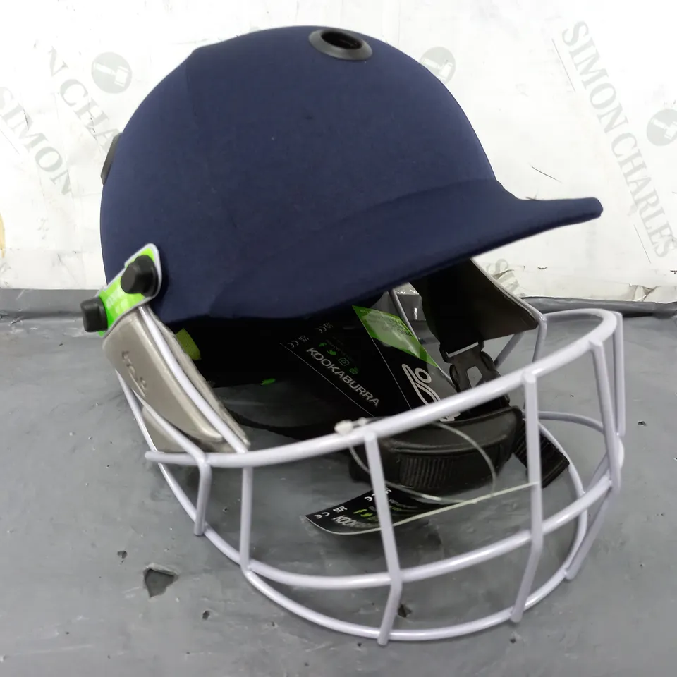 BOXED KOOKAVURA CRICKET HELMET & FACEGUARD