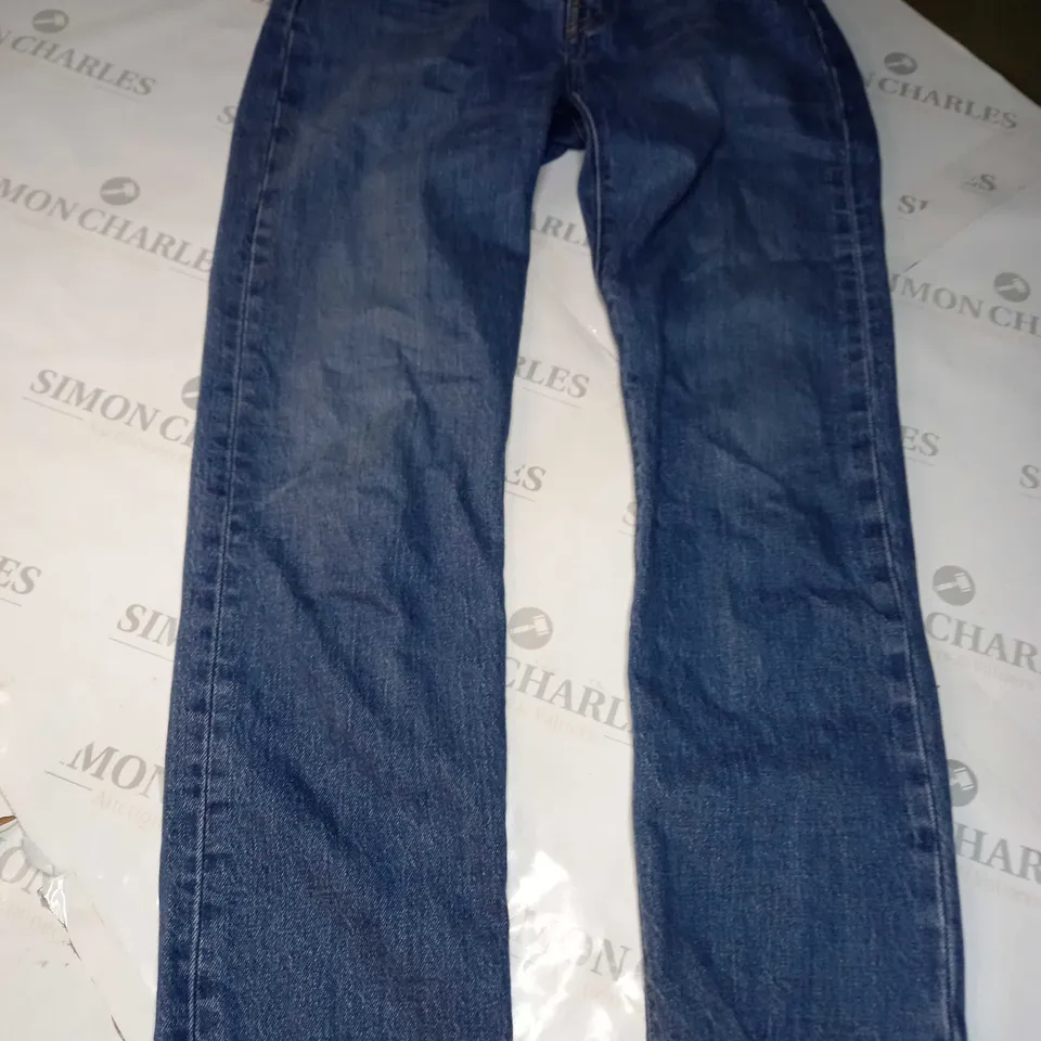 LEVI'S 501 RIPPED ANKLE STRAIGHT LEG JEANS IN BLUE - W25 L28