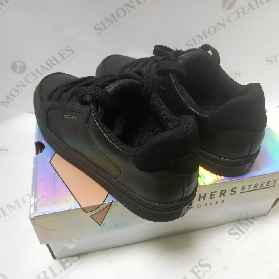 BOXED SKETCHERS STREET BLACK TRAINERS - SIZE 4