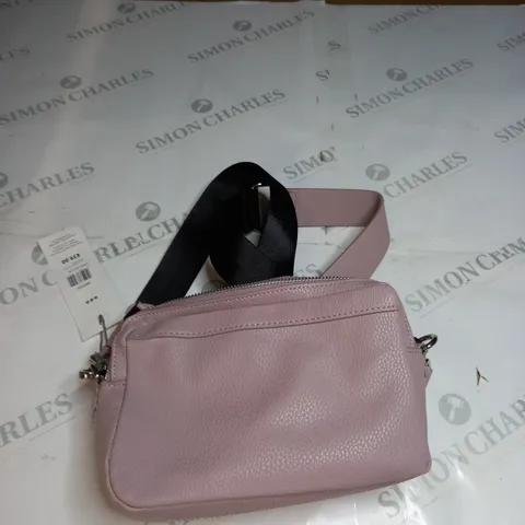 LEATHER CAMERA BAG IN LILAC