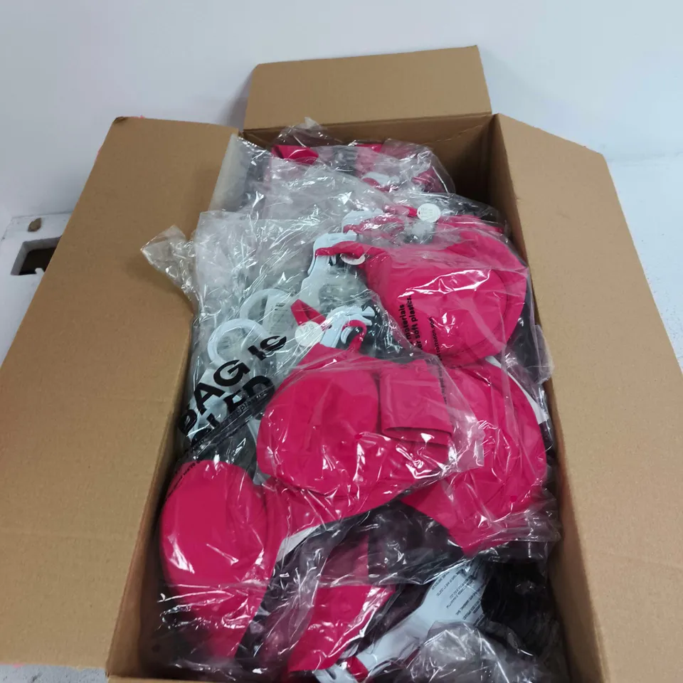 BOX OF APPROXIMATELY 15 ASSORTED CLOTHING ITEMS TO INCLUDE: COTTON ON BOXY OVERSHIRT