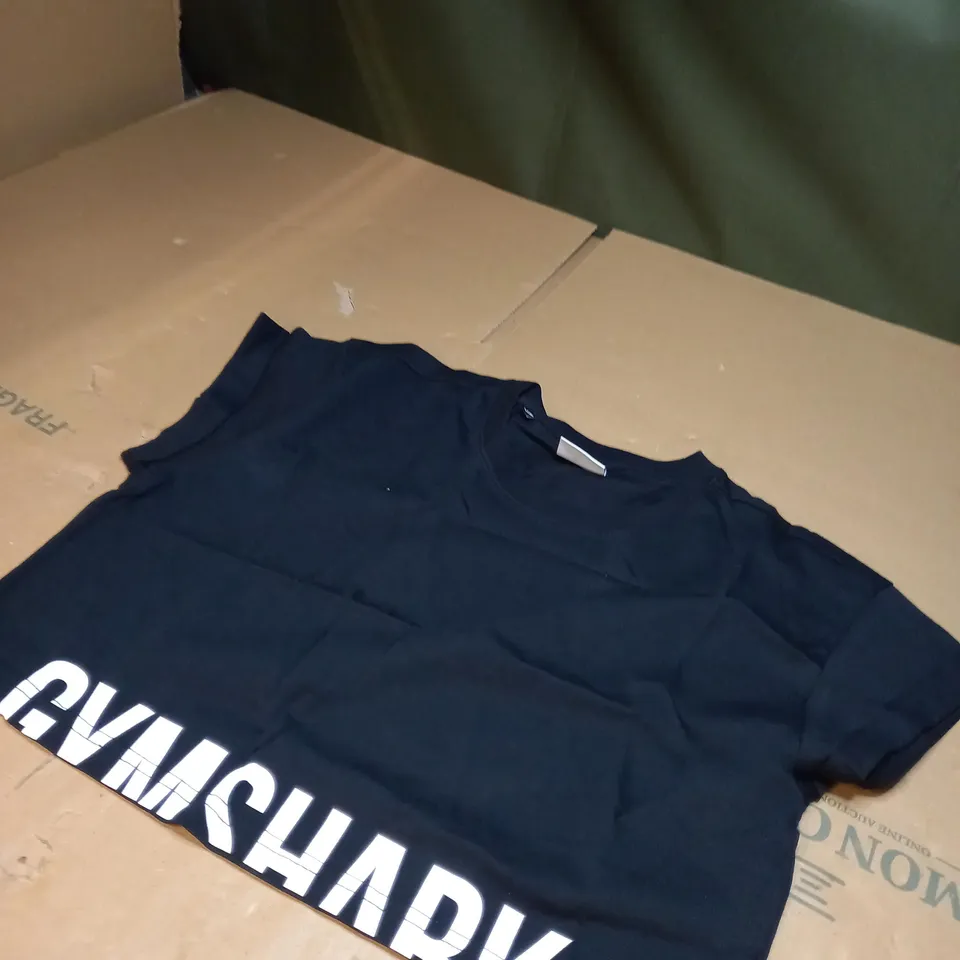 SMALL GYMSHARK SPORTS TOP IN BLACK
