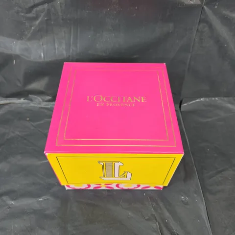 BOXED L'OCCITANE BEAUTY SET