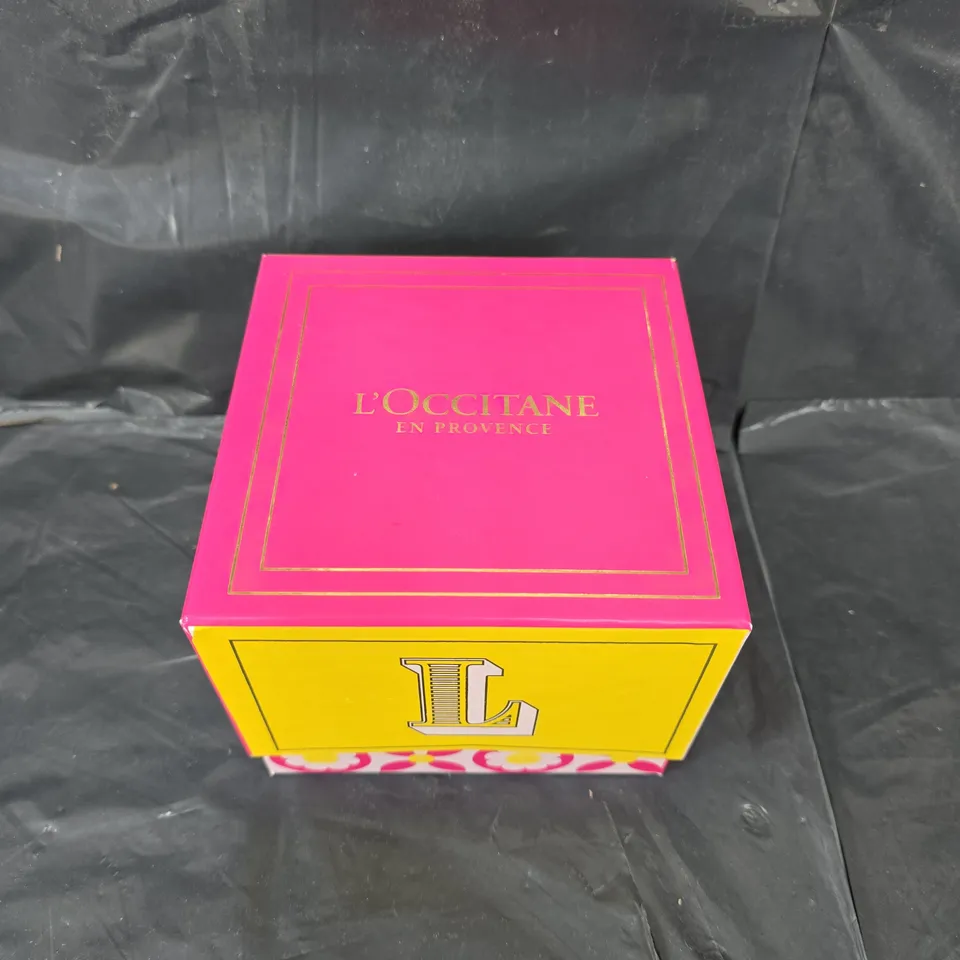 BOXED L'OCCITANE BEAUTY SET
