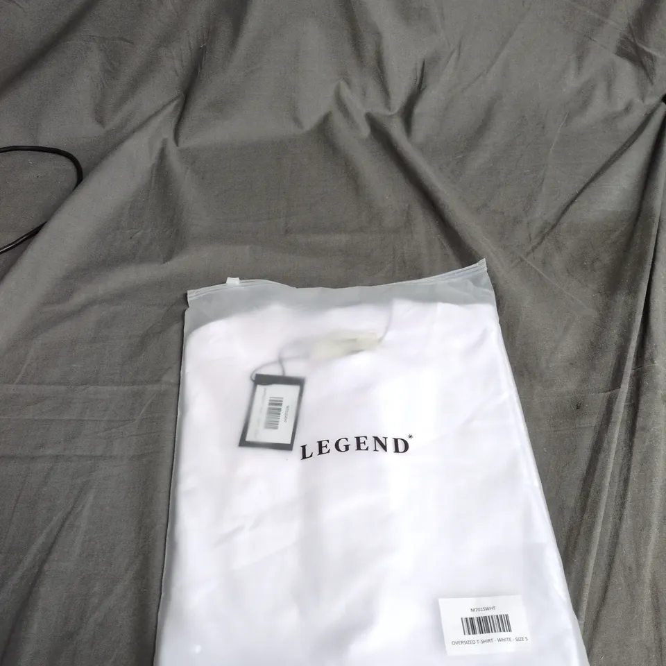 LEGEND OVERSIZED T‑SHIRT - WHITE - SIZE S