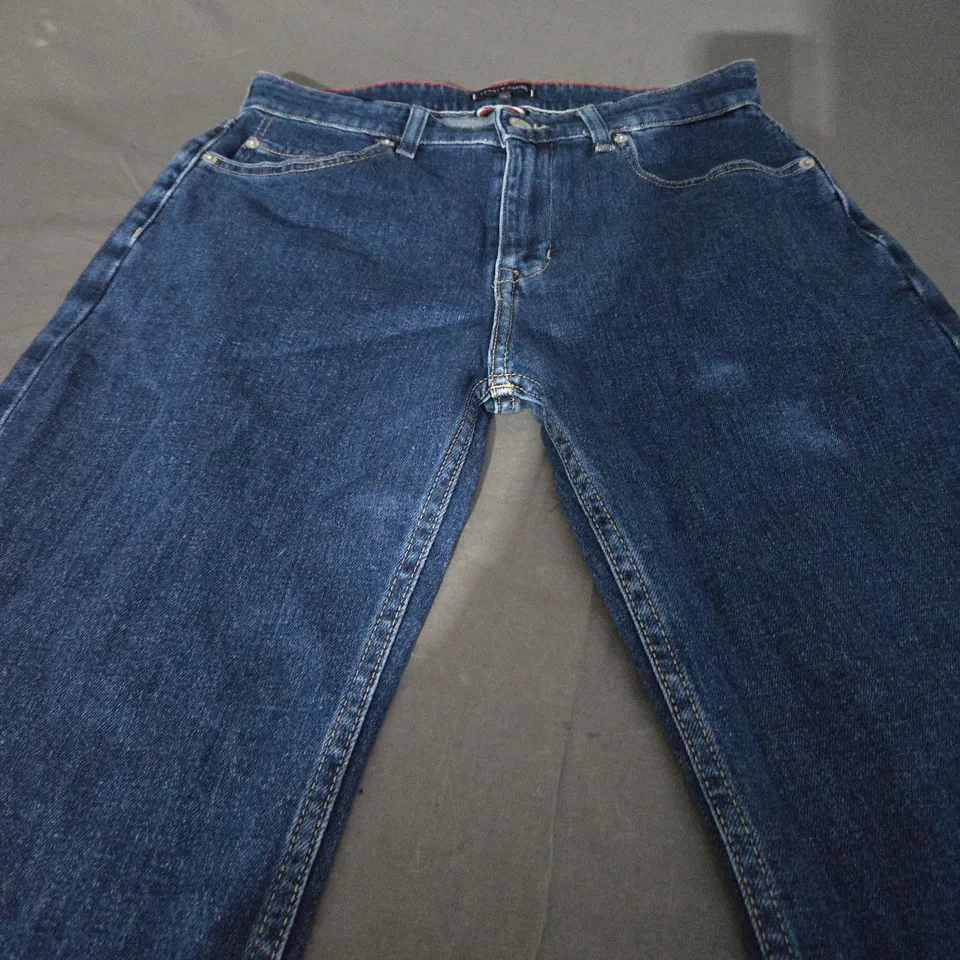 TOMMY HILFIGER DENIM DARK JEANS - SIZE 176