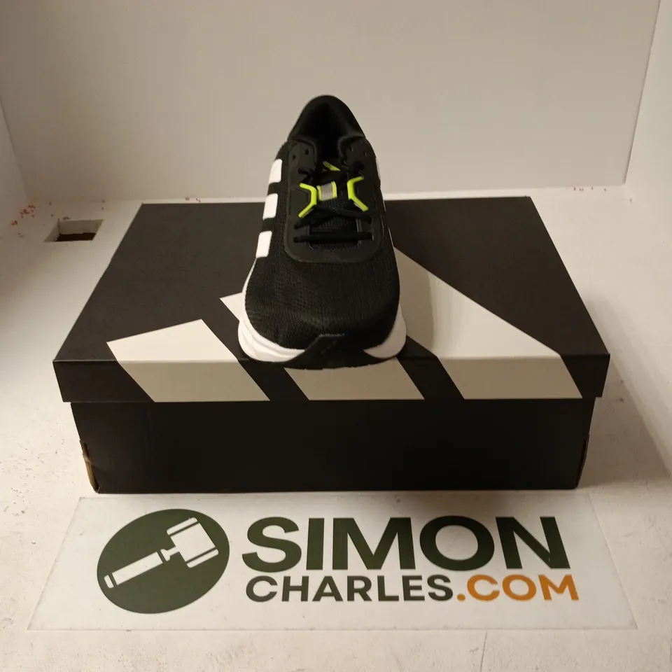 BOXED PAIR OF ADIDAS GALAXY 7 M TRAINERS IN BLACK/WHITE - UK 11