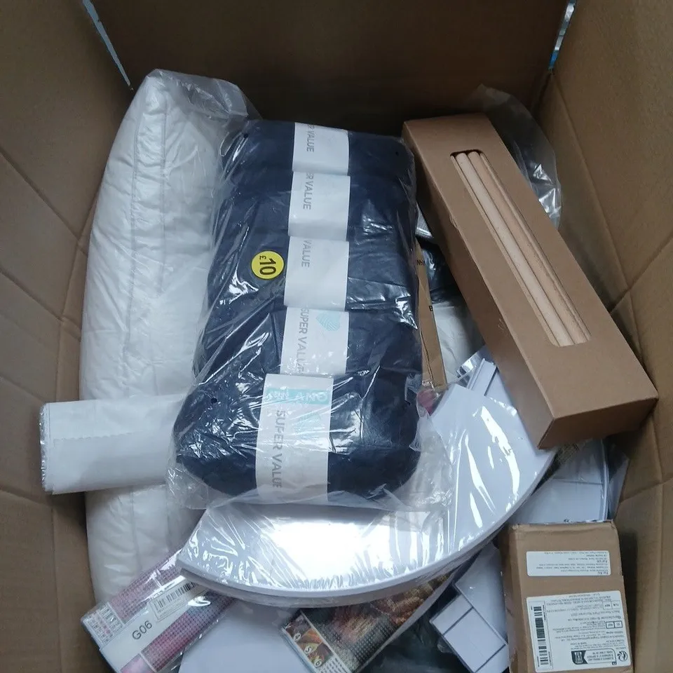 BOX OF APPROXIMATELY 15 ASSORTED HOUSEHOLD ITEMS INCLUDING MILANO SUPER VALUE WOOL AND EASY CONNECT FORT DOWELS