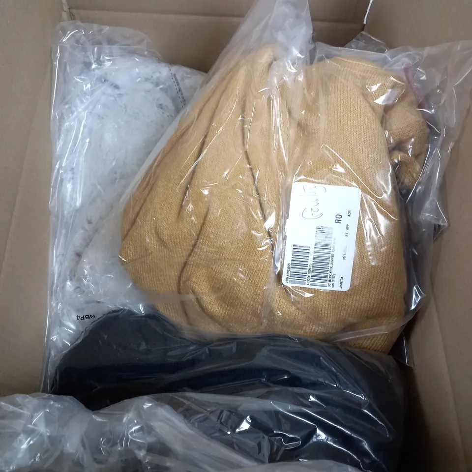 BOX OF ASSORTED CLOTHING TO INCLUDE TUNICS - SHIRTS AND COATS 