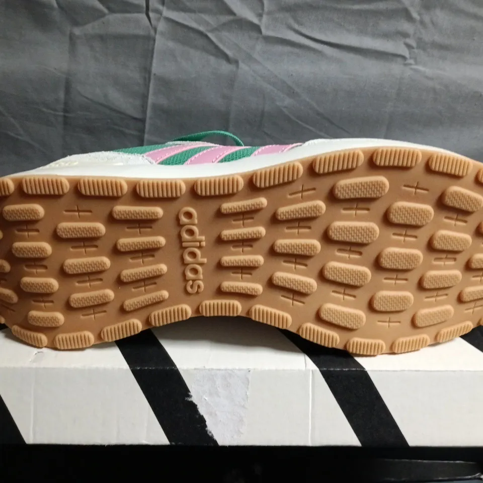 BOXED PAIR OF ADIDAS TRAINERS - UK SIZE 7