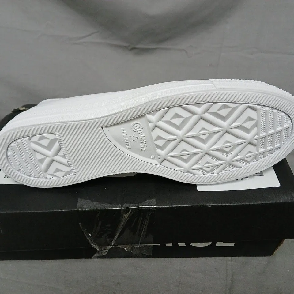 CONVERSE ALL STAR WHITE LOW-TOP TRAINERS UK SIZE 6.5