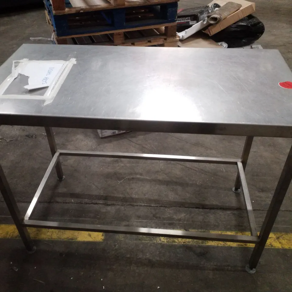 STAINLESS STEEL WORK TABLE / WORKBENCH