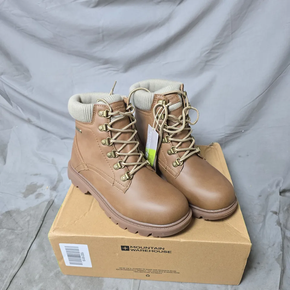 MOUNTAIN WAREHOUSE ISODRY BROWN BOOTS SIZE 5 BOXED