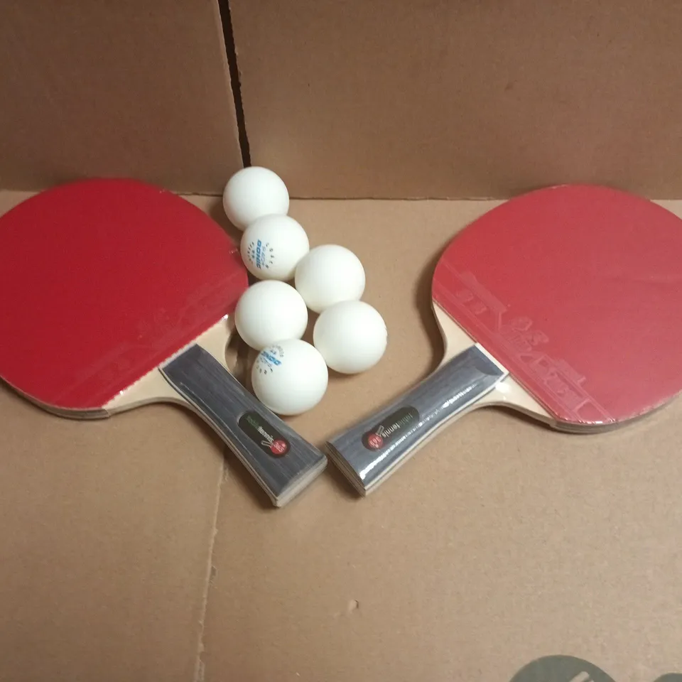 TABLE TENNIS 365 CARRY CASE WITH TWO PADDLES AND SIX BALLS