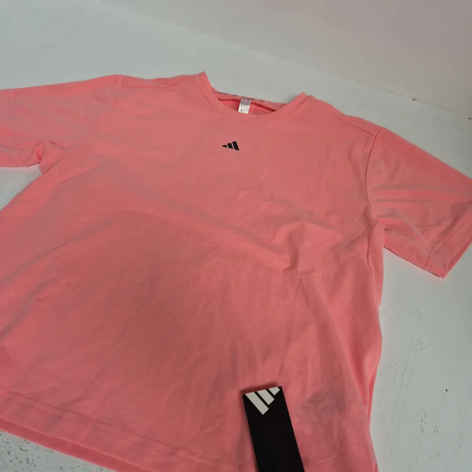 ADIDAS PINK LOGO T-SHIRT - SIZE M