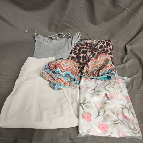 BOX OF APPROXIMATELY 20 ASSORTED CLOTHING ITEMS TO INCLUDE TOPS, TROUSERS, JACKET, ETC
