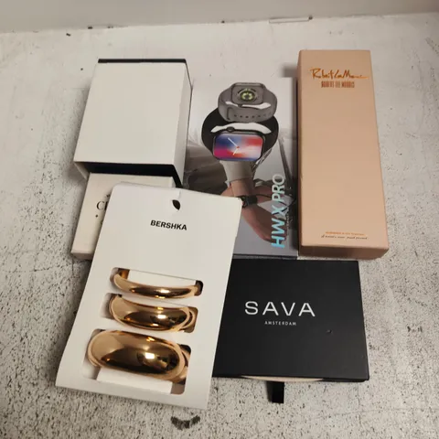 APPROXIMATELY 15 ASSORTED JEWELLERY ITEMS TO INCLUDE BRANDS SUCH AS BERSHKA, SAVA, ROBERT LEE MORRIS, ETC