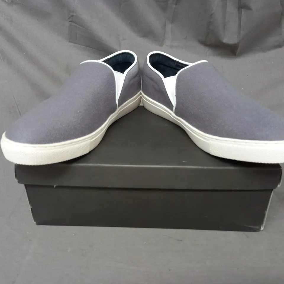 BOXED PAIR OF NEWNEU TOKYO SLIP-ON SHOES IN GREY EU SIZE 36.5
