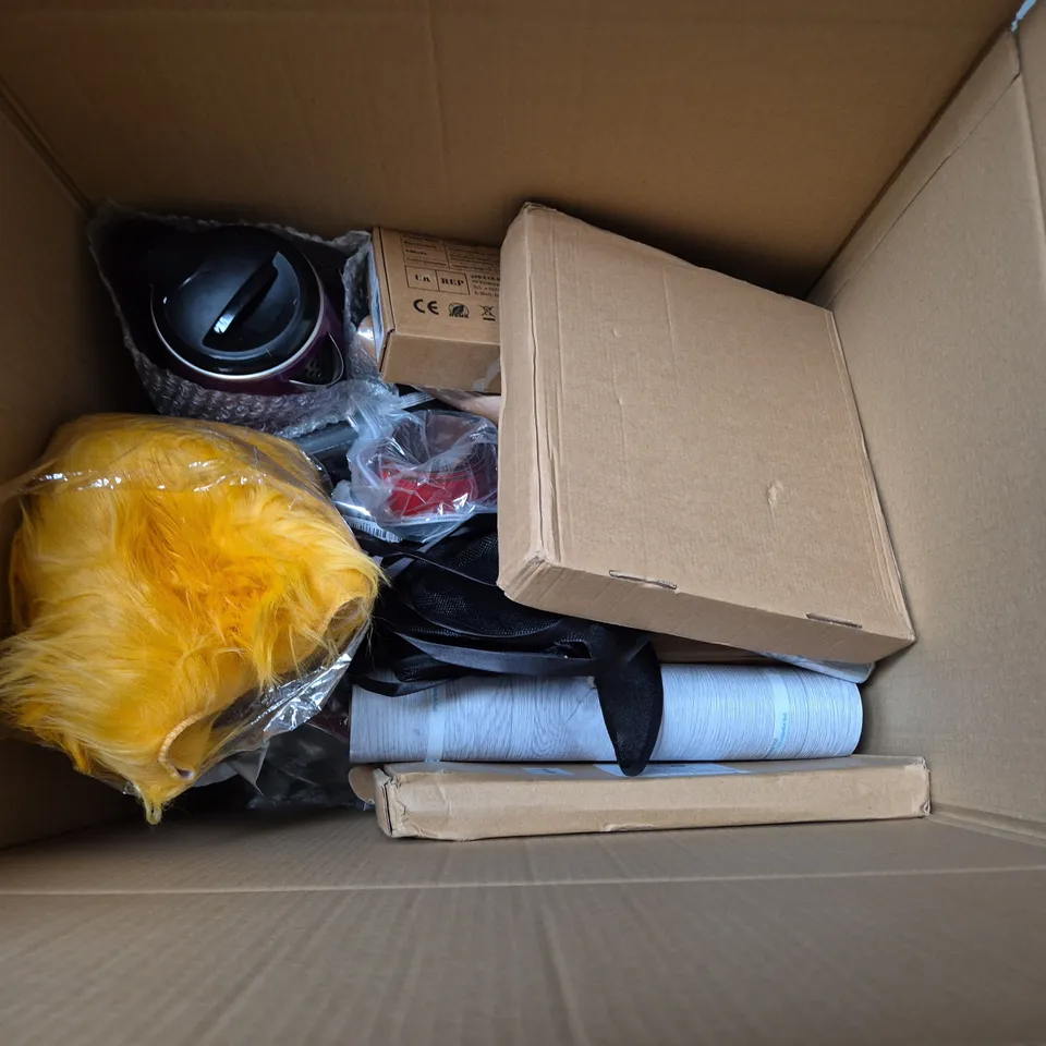 BOX OF APPROXIMATELY 15 ASSORTED HOUSEHOLD ITEMS TO INCLUDE MULTI-PURPOSE PAPER, MINI FAN AND WALLPAPER