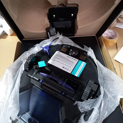 EUFY ROBOVAC X8 HYBRID