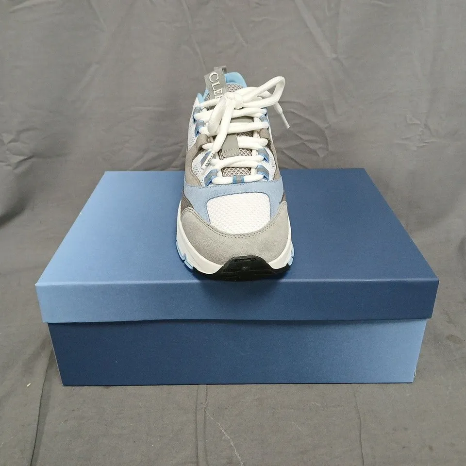 BOXED PAIR OF CLEENS AERO RUNNER TRAINERS IN POWDER BLUE SIZE UK 9