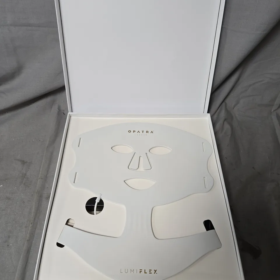 OPATRA LUMIFLEX LED LIGHT THERAPY MASK – BOXED 