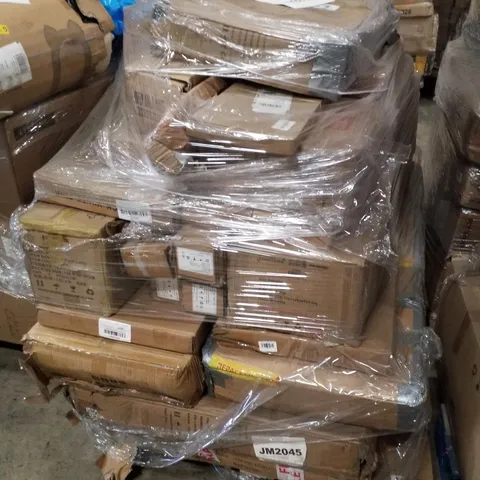 PALLET CONTAINING ASSORTED PRODUCTS INCLUDING FLOOR LAMP, VANITY MIRROR, COAT RACK & MANUAL SCREEN