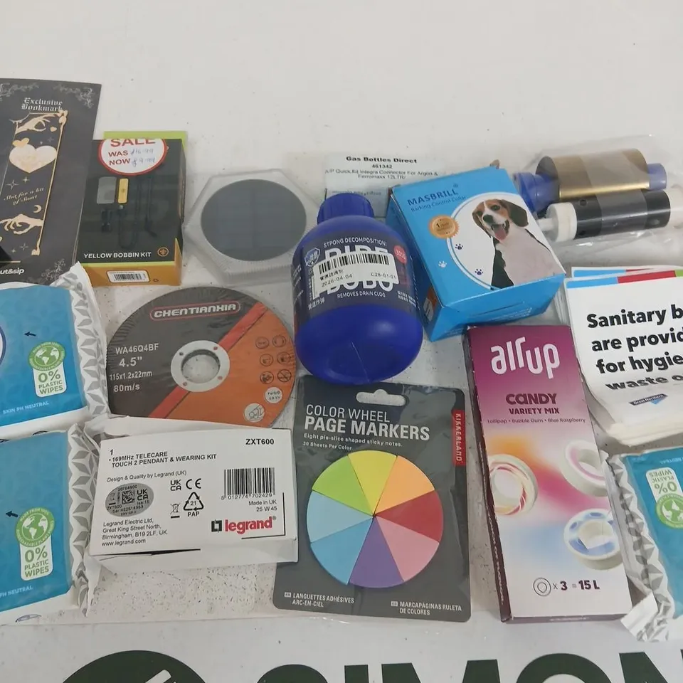 ASSORTED HOUSEHOLD & PET ITEMS BUNDLE: TOILET WIPES, DOG TRAINER & ACCESSORIES, STATIONERY, HARDWARE & MORE