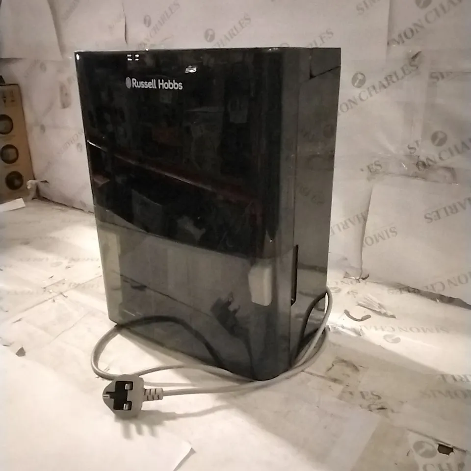 RUSSELL HOBBS DEHUMIDIFIER 