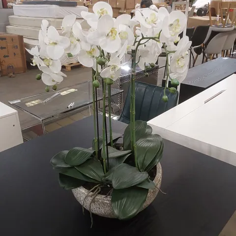 HOME FAUX FLORAL DISPLAY PIECE