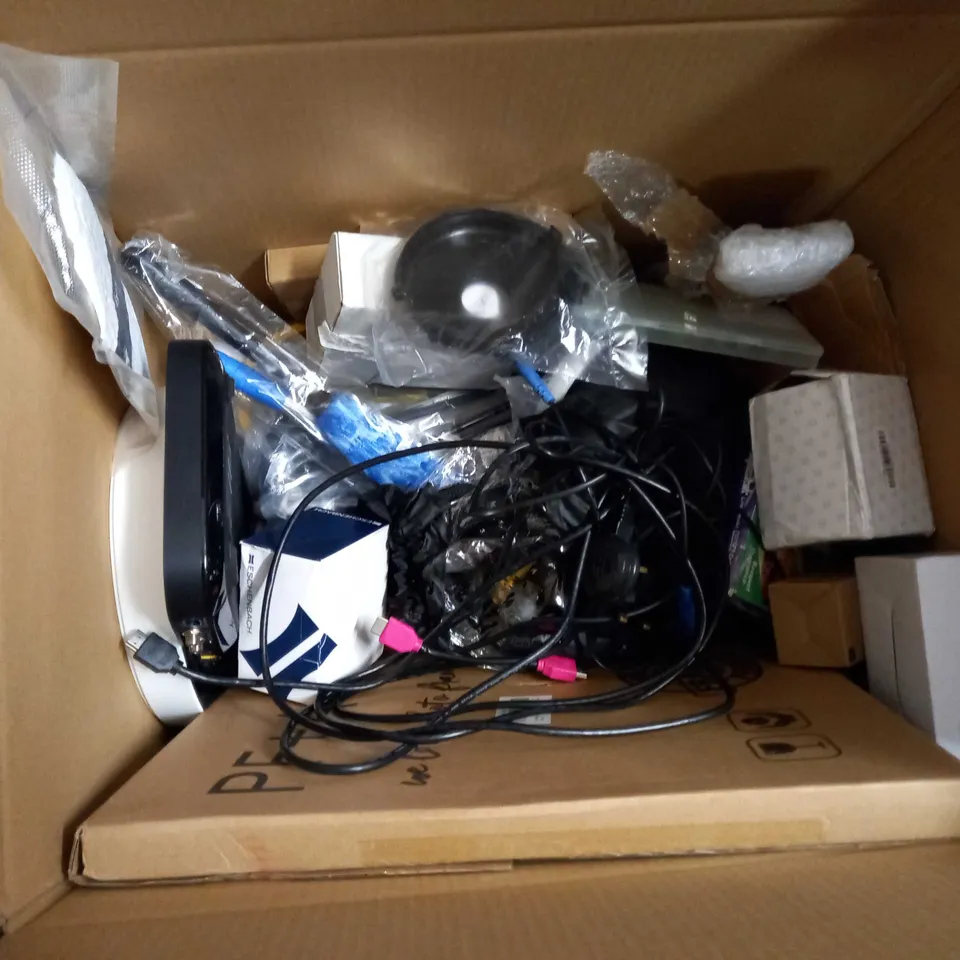 LARGE BOX OF APPROXIMATELY 20 ASSORTED HOUSEHOLD ITEMS TO INCLUDE: ASSORTED BOXED ITEMS, FOAM BLOCK, SKY BOX