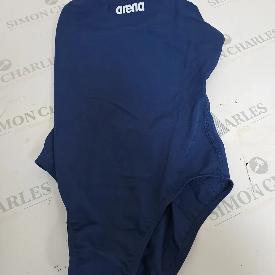 ARENA PERFORMANCE SWIMSUIT SIZE 32