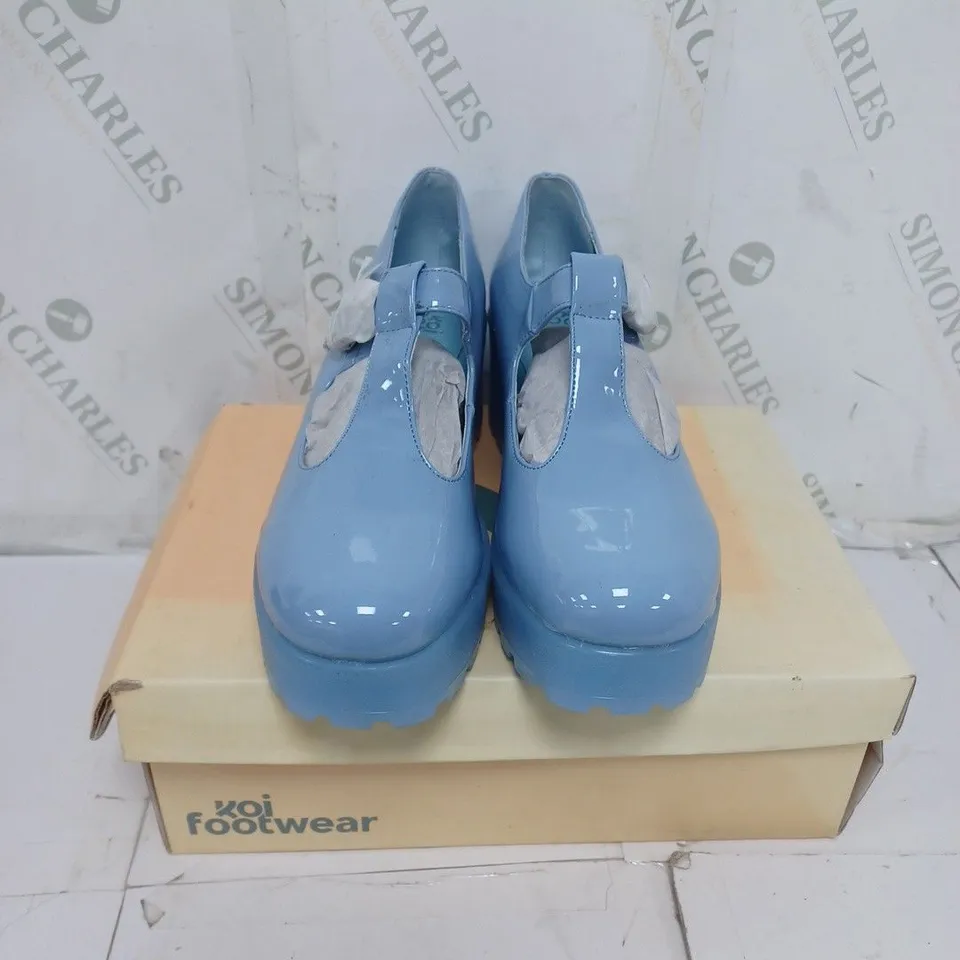 KOI FOOTWEAR LADIES BLUE PATENT CHUNKY HEEL MULES SIZE 8