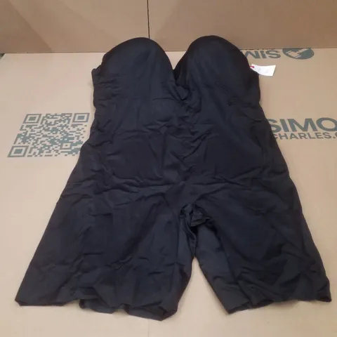 BOX CONTAINING APPROXIMATELY 12 BRAND NEW MAGISCULPT BLACK BODYSUITS - SIZE 40E