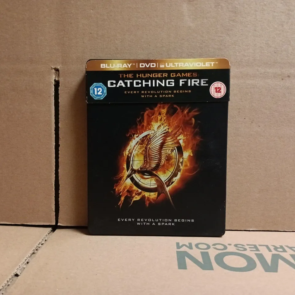 THE HUNGER GAMES: CATCHING FIRE BLU-RAY/DVD
