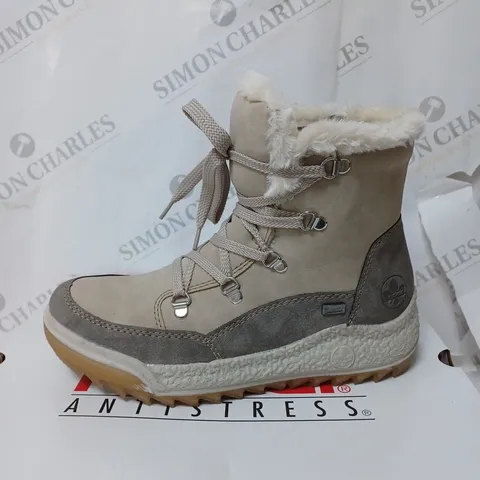 BOXED RIEKER ANTISTRESS WARM HIKING BOOTS, CREAM - SIZE 5